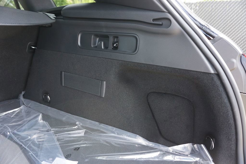 Certified 2025 Mercedes-Benz GLC 300 4MATIC image 72