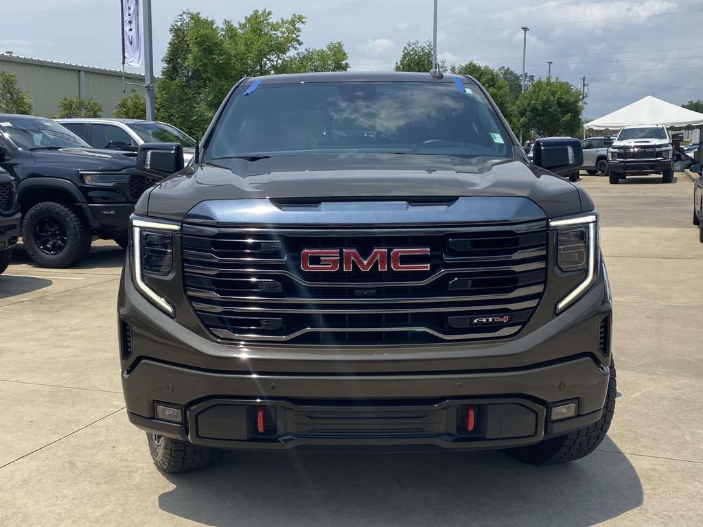 Used 2024 GMC Sierra 1500 AT4 w/ Technology Package AWD/4WD image 37