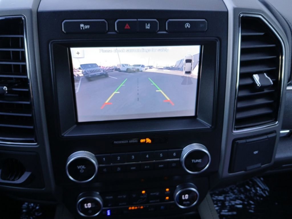 Used 2019 Ford Expedition XLT w/ Equipment Group 202A RWD image 9