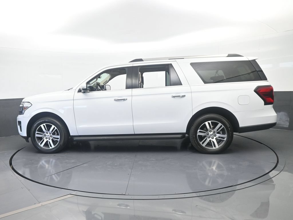 Used 2024 Ford Expedition Max Limited RWD image 3