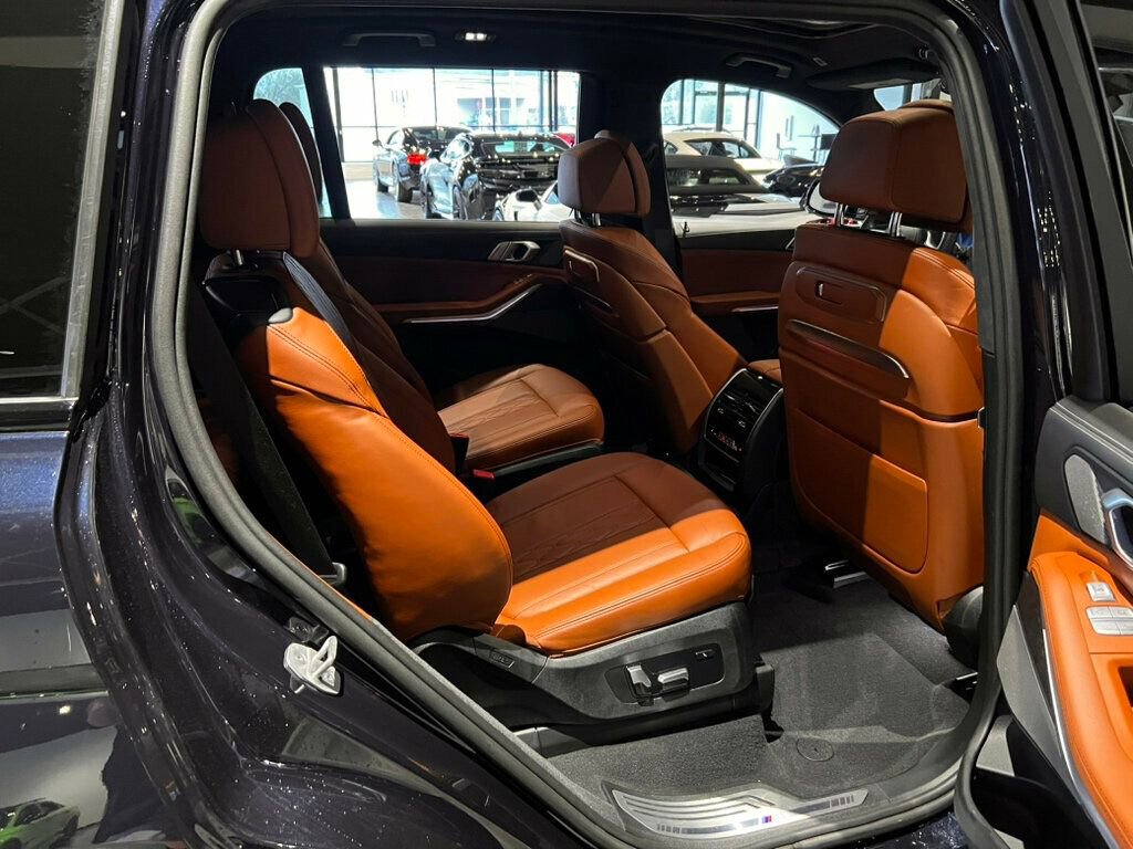 Used 2024 BMW X7 xDrive40i w/ M Sport Package image 22