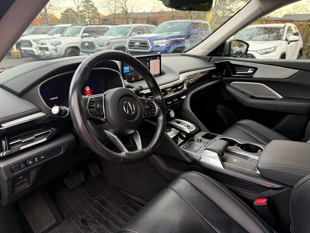 Used 2024 Acura MDX SH-AWD w/ Technology Package image 11