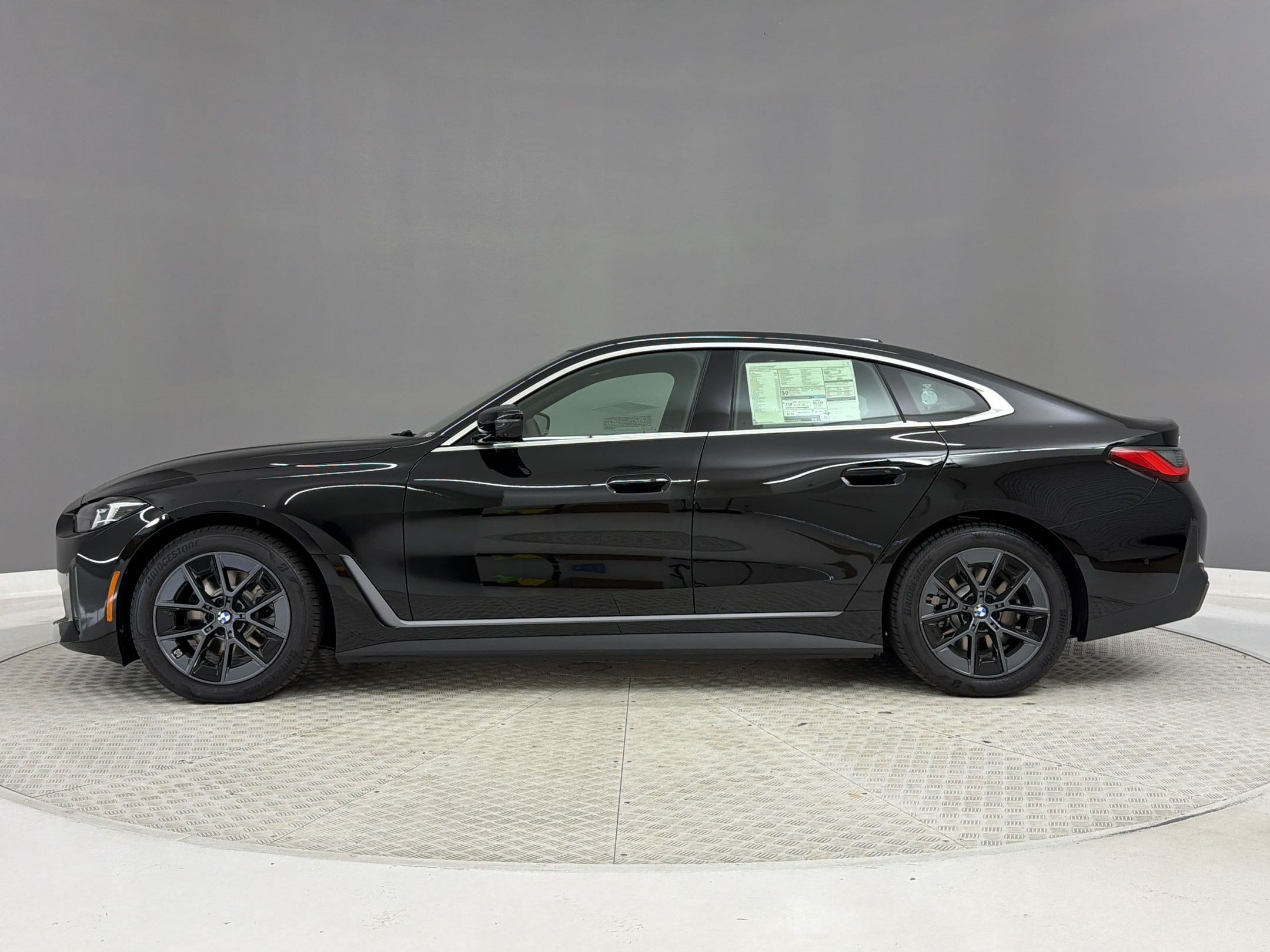 New 2026 BMW i4 eDrive40 w/ Parking Assistance Package RWD image 2