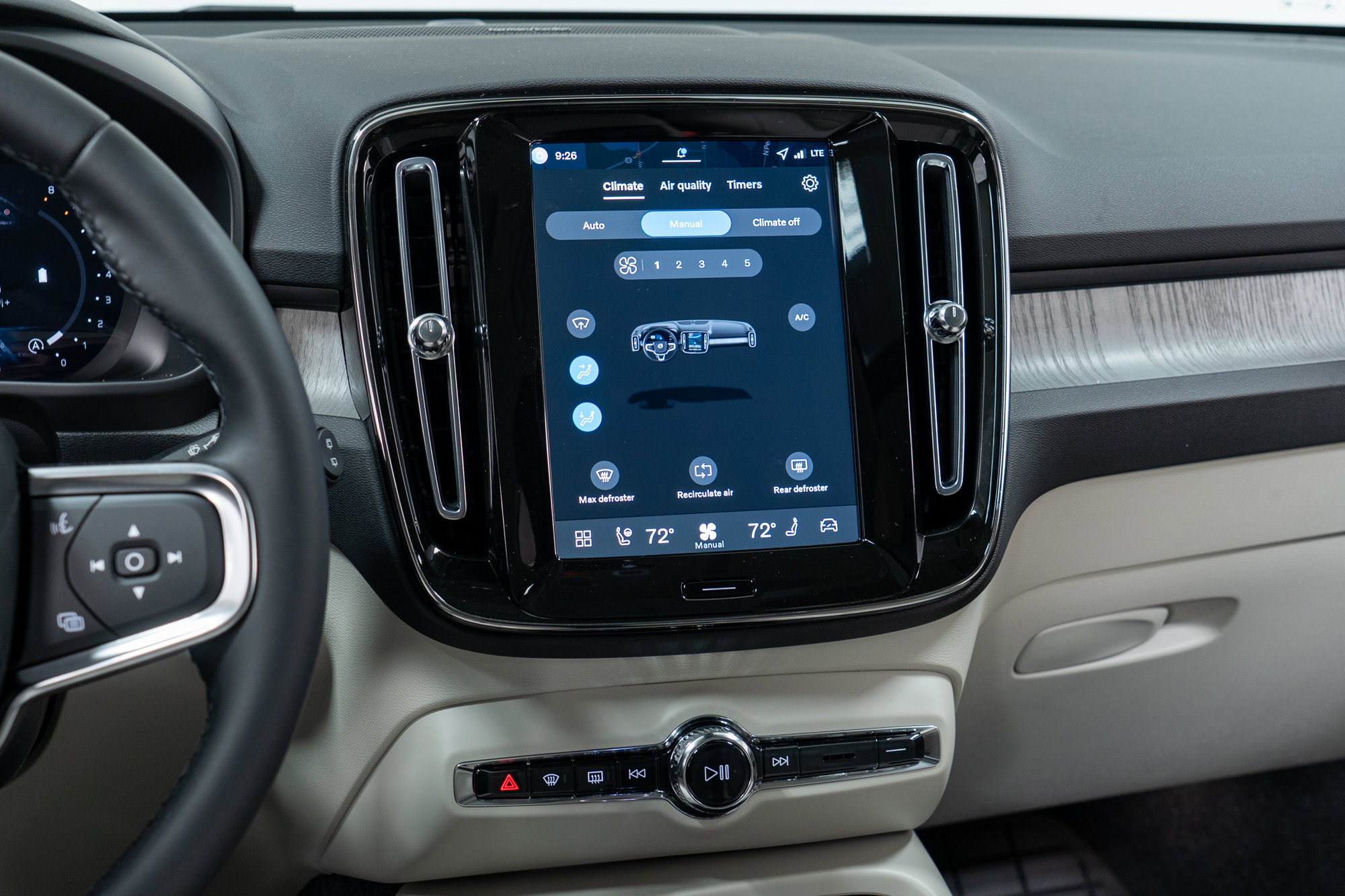 New 2026 Volvo XC40 B5 Ultra w/ Climate Package image 19