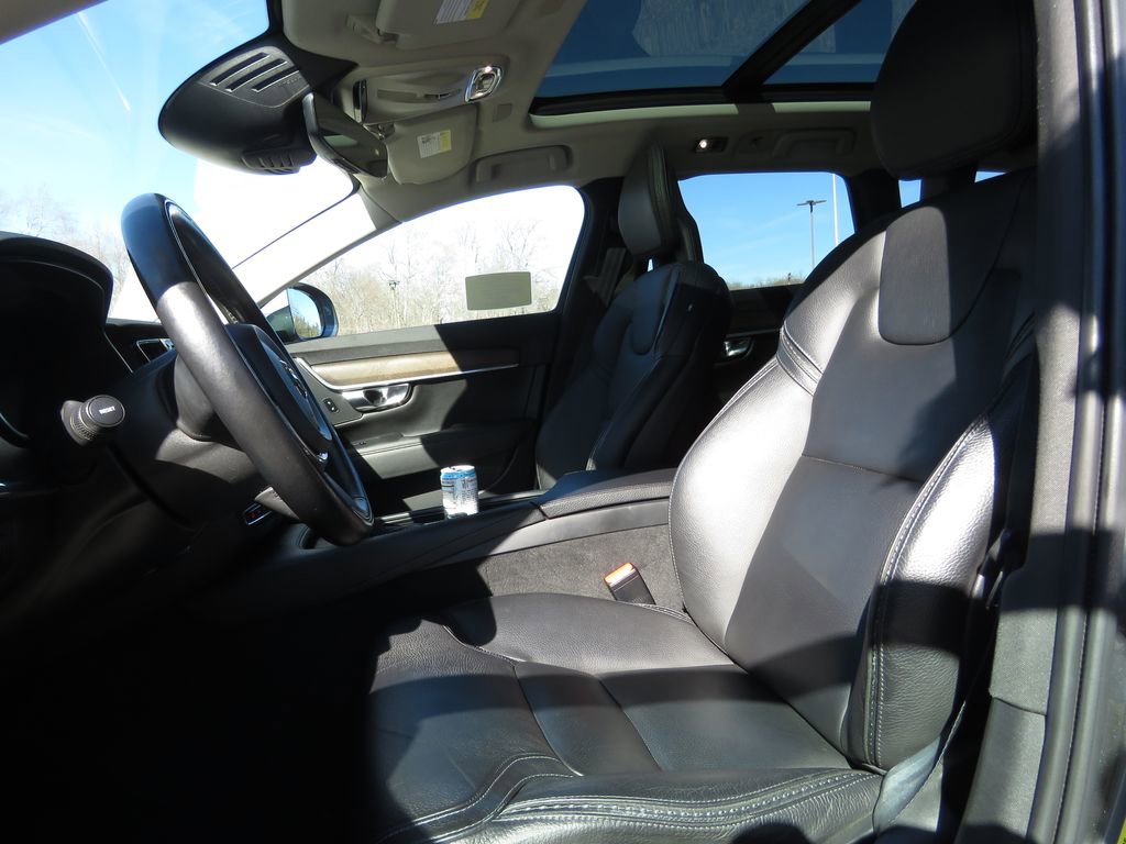 Used 2018 Volvo V90 T5 Cross Country w/ Convenience Package AWD/4WD image 10