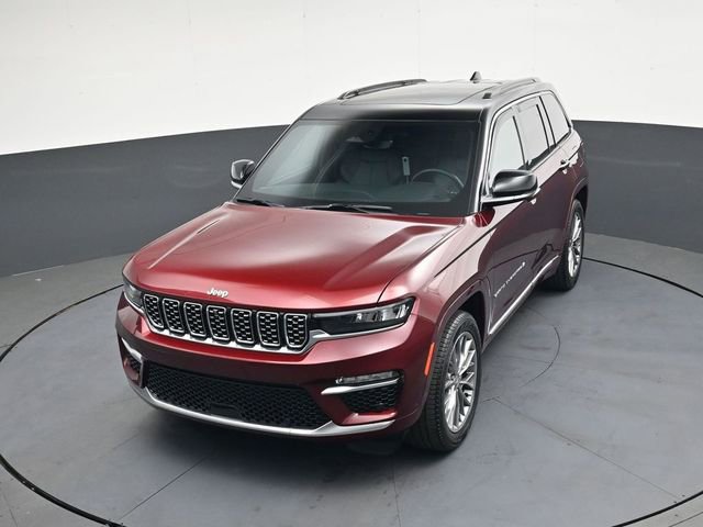Used 2024 Jeep Grand Cherokee Summit AWD/4WD image 30
