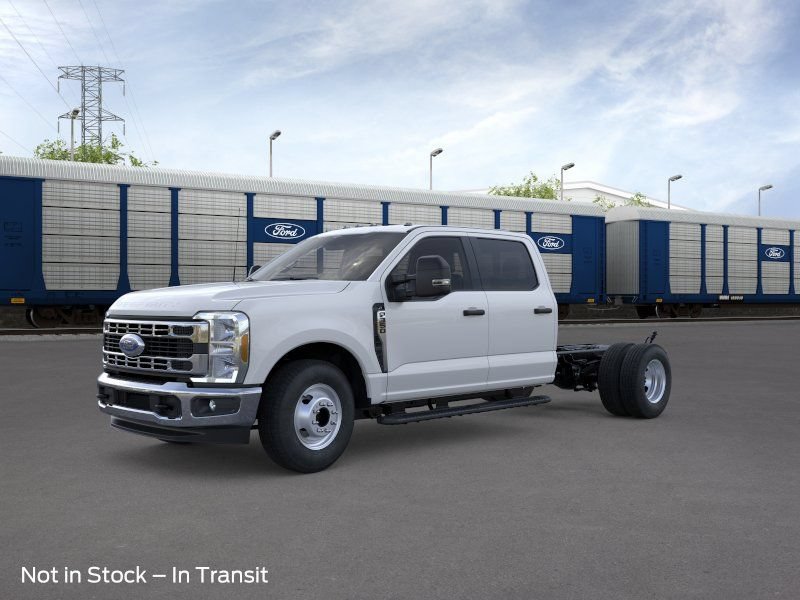 New 2026 Ford F350 XL w/ XL Chrome Package RWD image 3