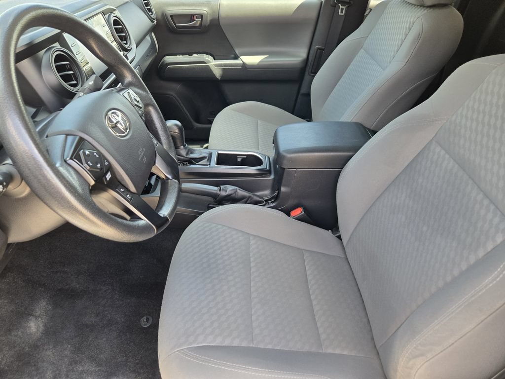 Used 2022 Toyota Tacoma SR RWD image 13