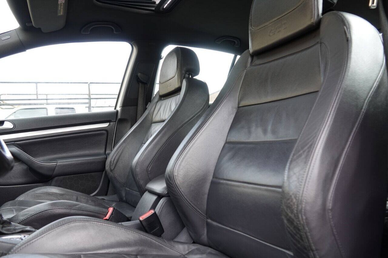 Used 2007 Volkswagen GTI 4-Door FWD image 51