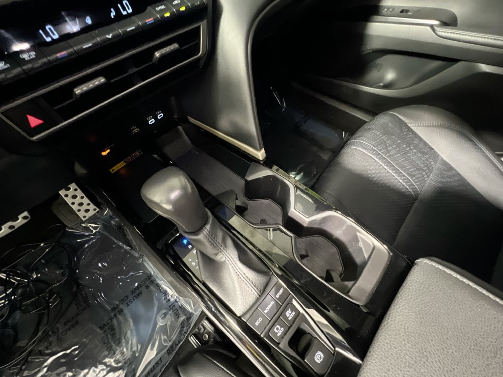 Used 2025 Toyota Camry XSE FWD image 22