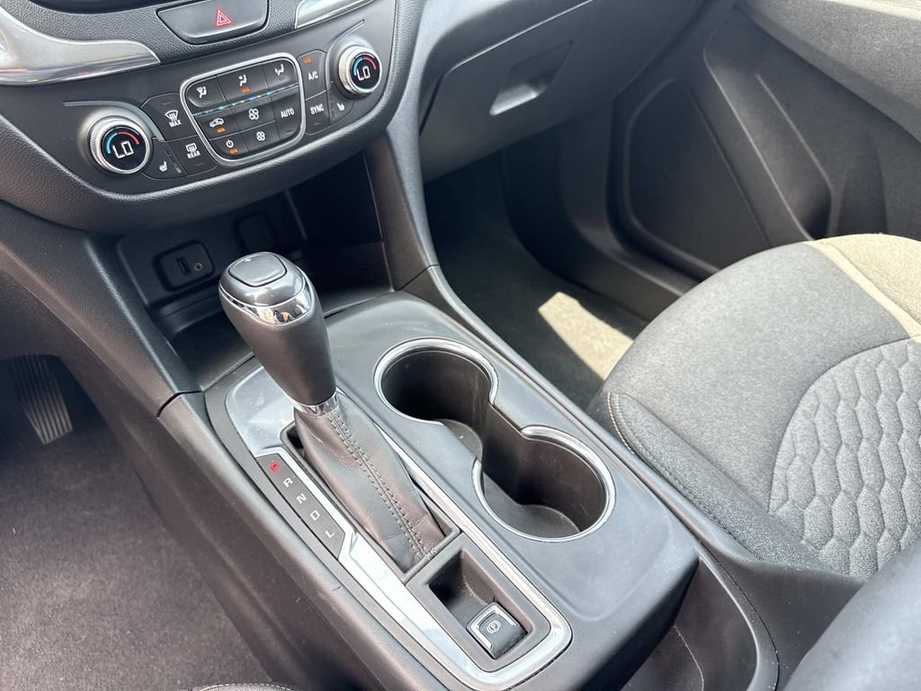 Used 2018 Chevrolet Equinox LT FWD image 25