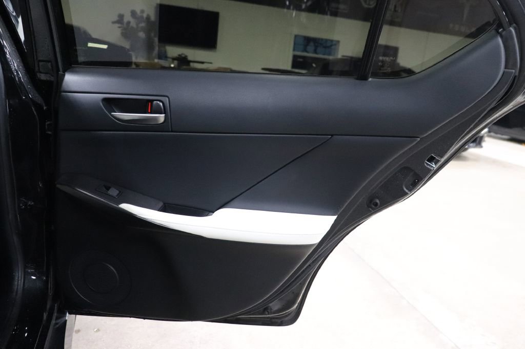 Used 2022 Lexus IS 350 F Sport image 19