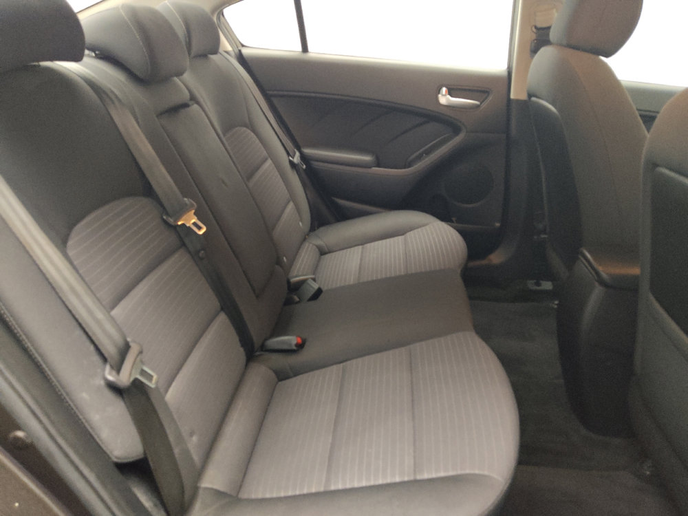 Used 2018 Kia Forte LX w/ LX Popular Package image 19