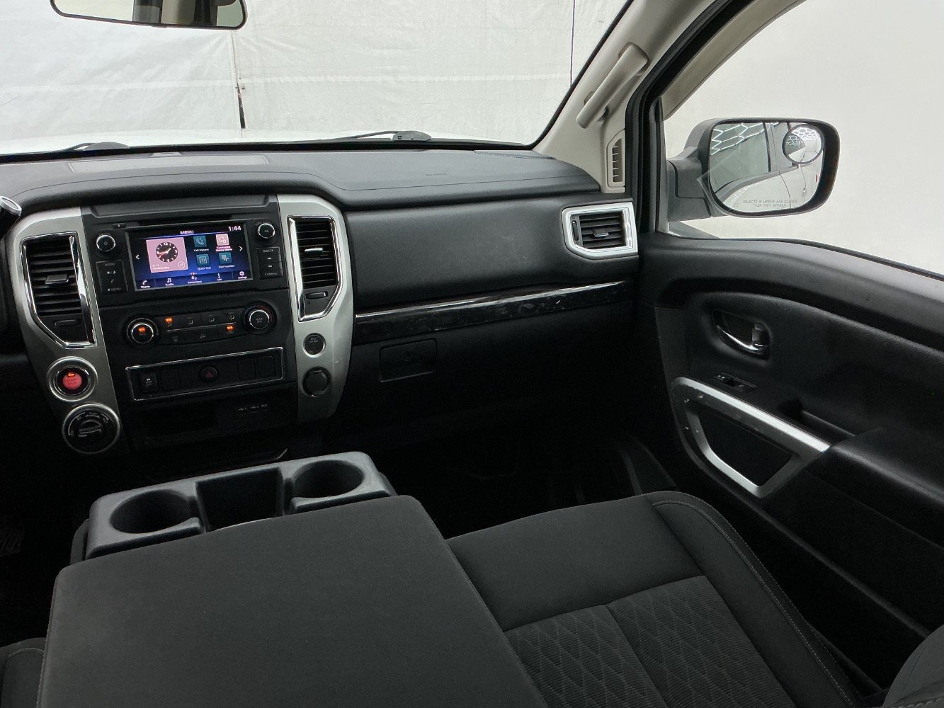 Used 2019 Nissan Titan SV AWD/4WD image 27