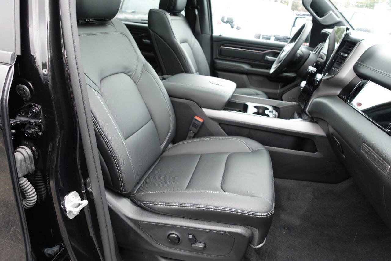 Used 2025 RAM 1500 Sport w/ Sport Level 1 Equipment Group AWD/4WD image 42