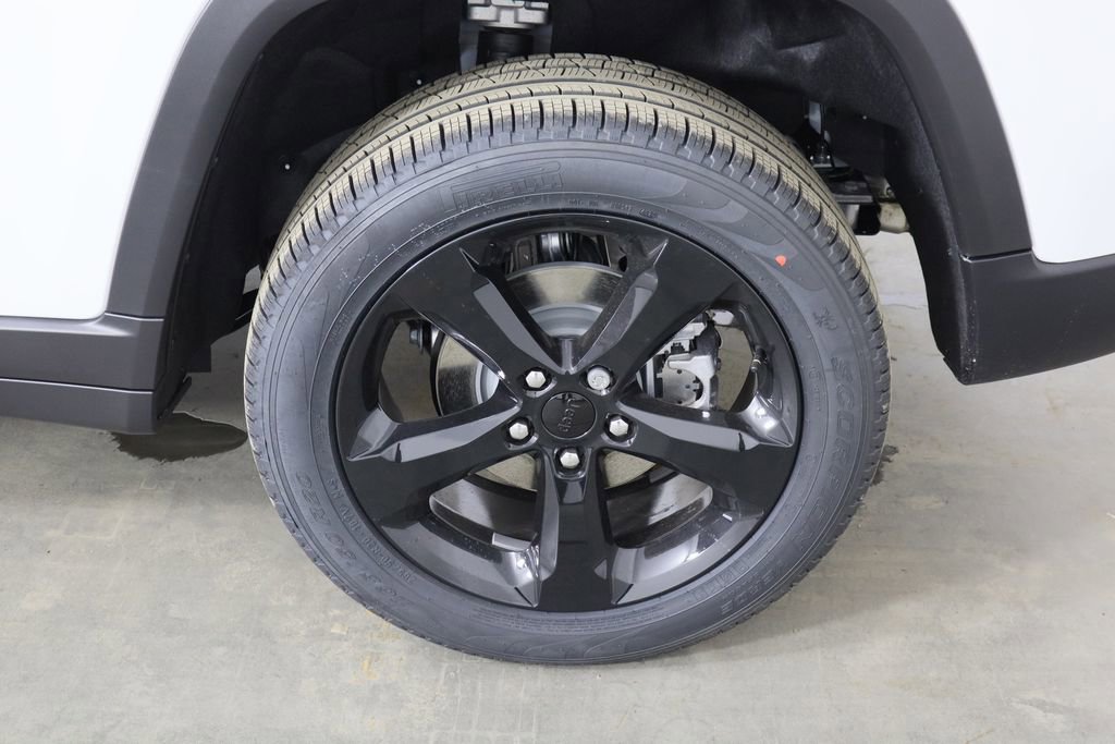 New 2025 Jeep Grand Cherokee Limited w/ Black Appearance Package image 47