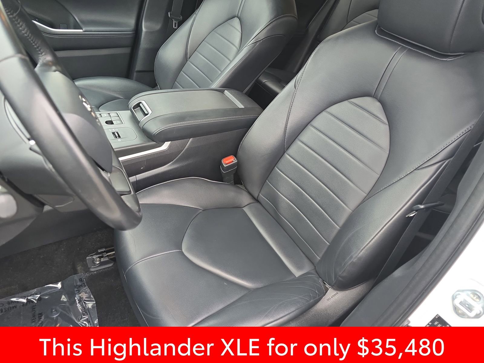 Used 2023 Toyota Highlander XLE image 23