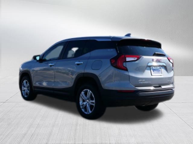 Used 2024 GMC Terrain SLE image 5