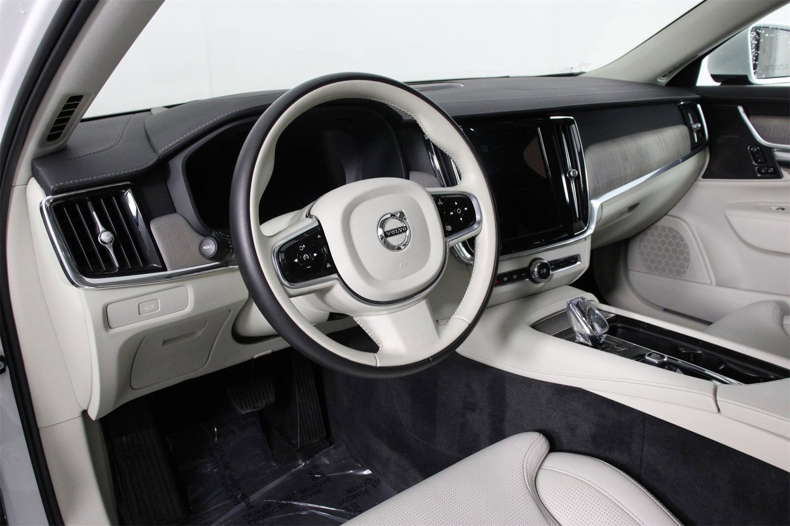 Certified 2023 Volvo S90 B6 Ultimate image 14