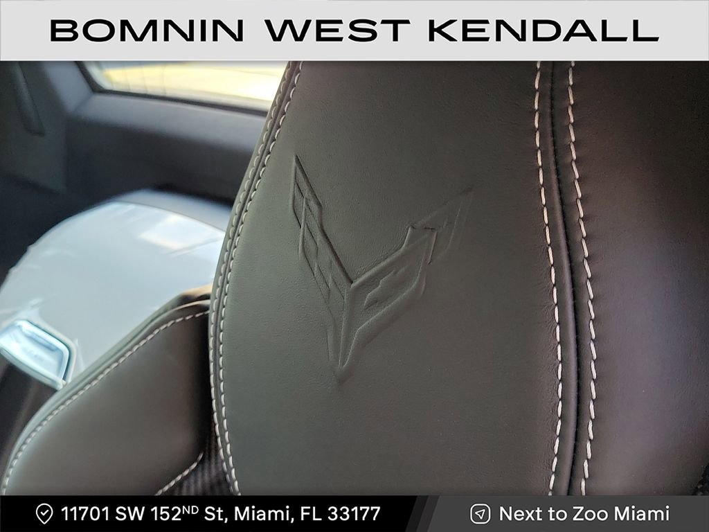 Used 2025 Chevrolet Corvette Z06 image 9