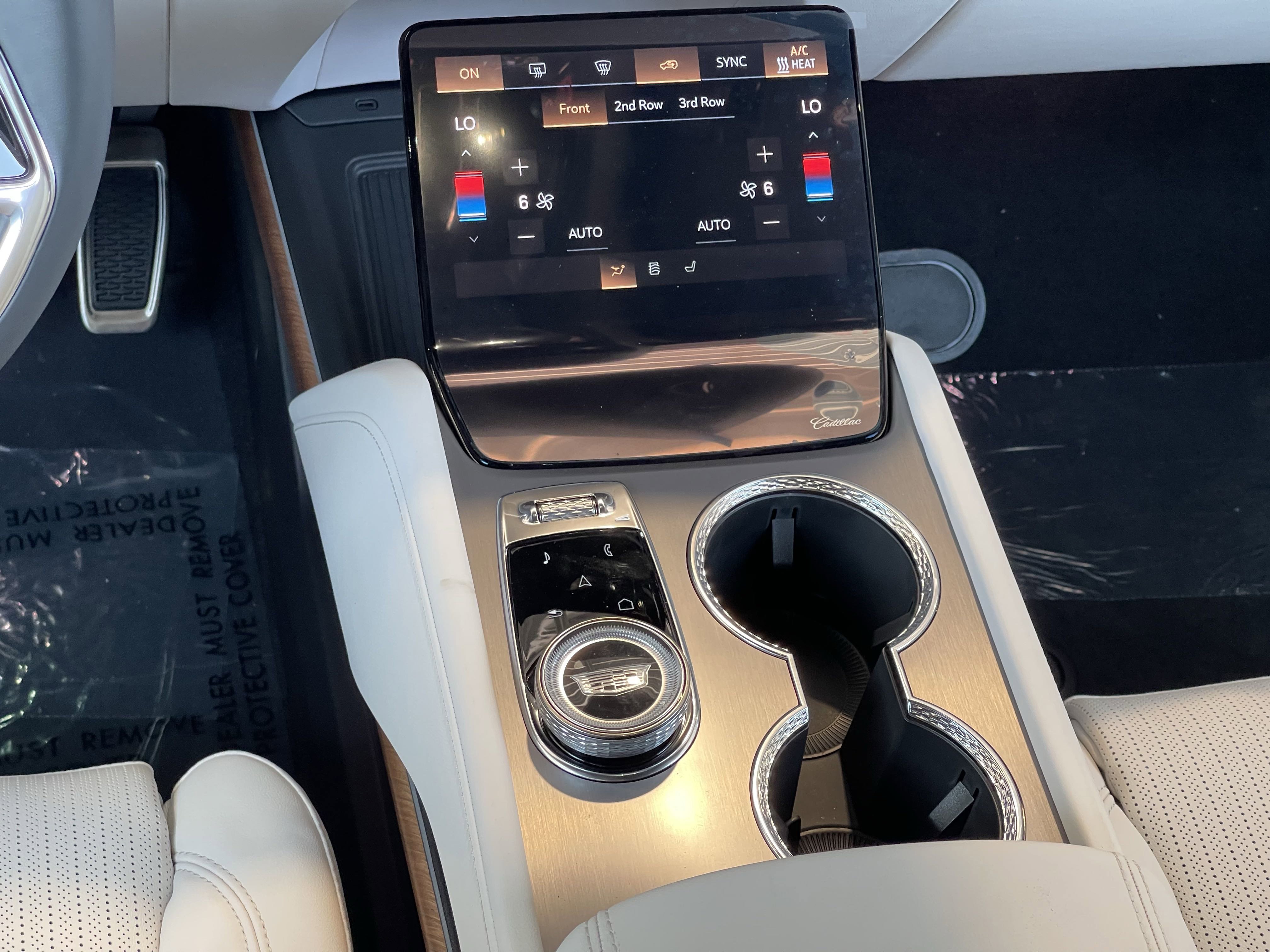 New 2026 Cadillac Vistiq Sport image 5