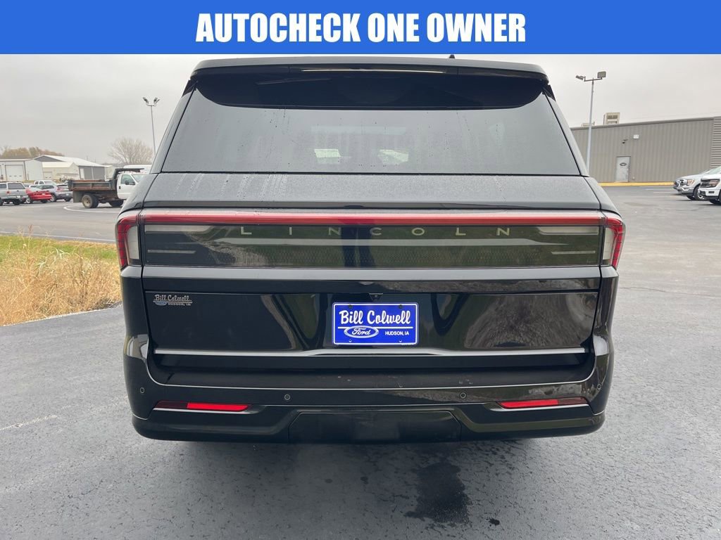 Used 2025 Lincoln Navigator L Reserve w/ Jet Appearance Package image 5