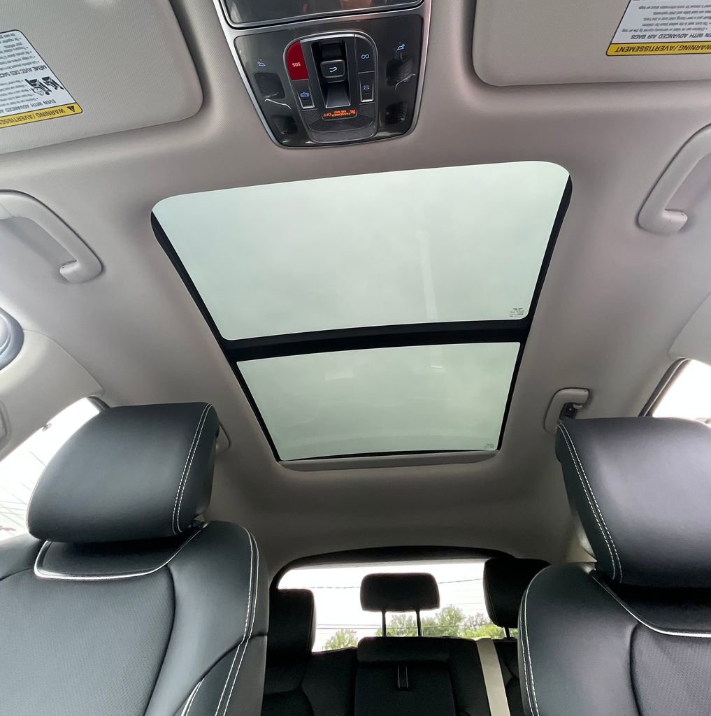 Used 2026 Genesis Electrified GV70 image 46