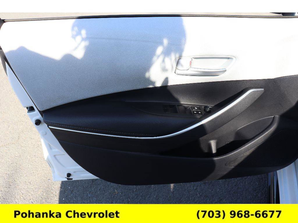 Used 2021 Toyota Corolla SE w/ Carpet Mat Package (TMS) image 21