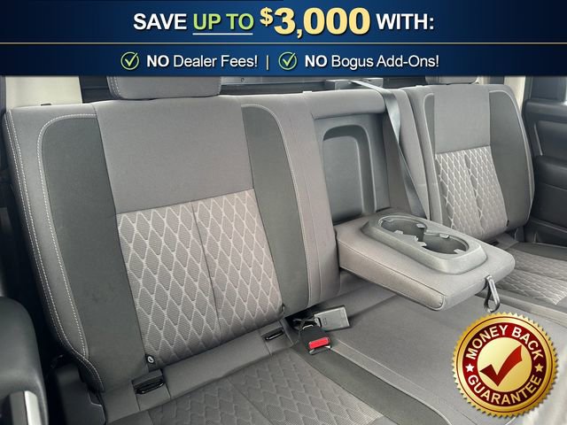 Used 2024 Nissan Titan SV image 23