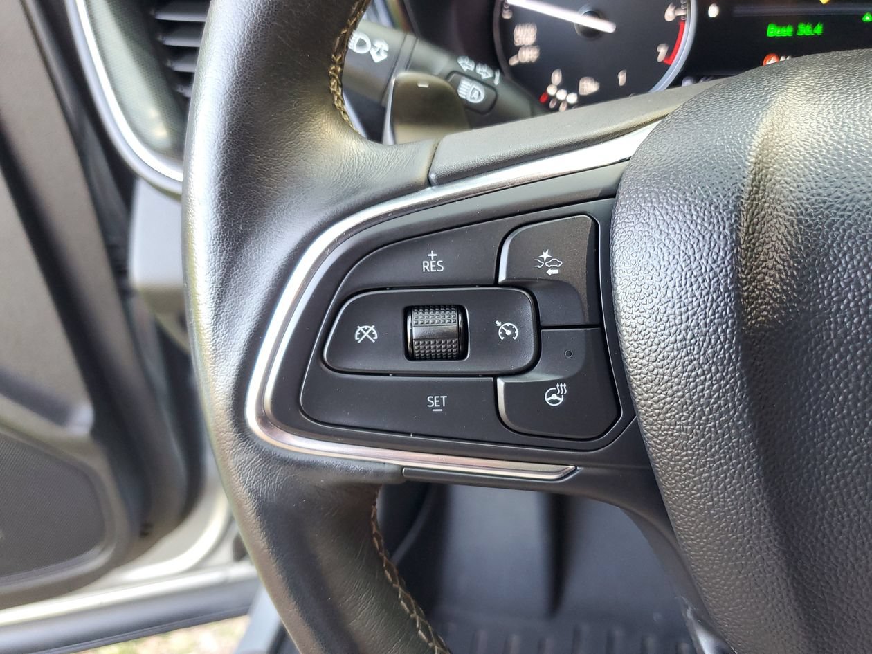 Used 2023 Buick Envision Essence w/ Sport Touring Package AWD/4WD image 29