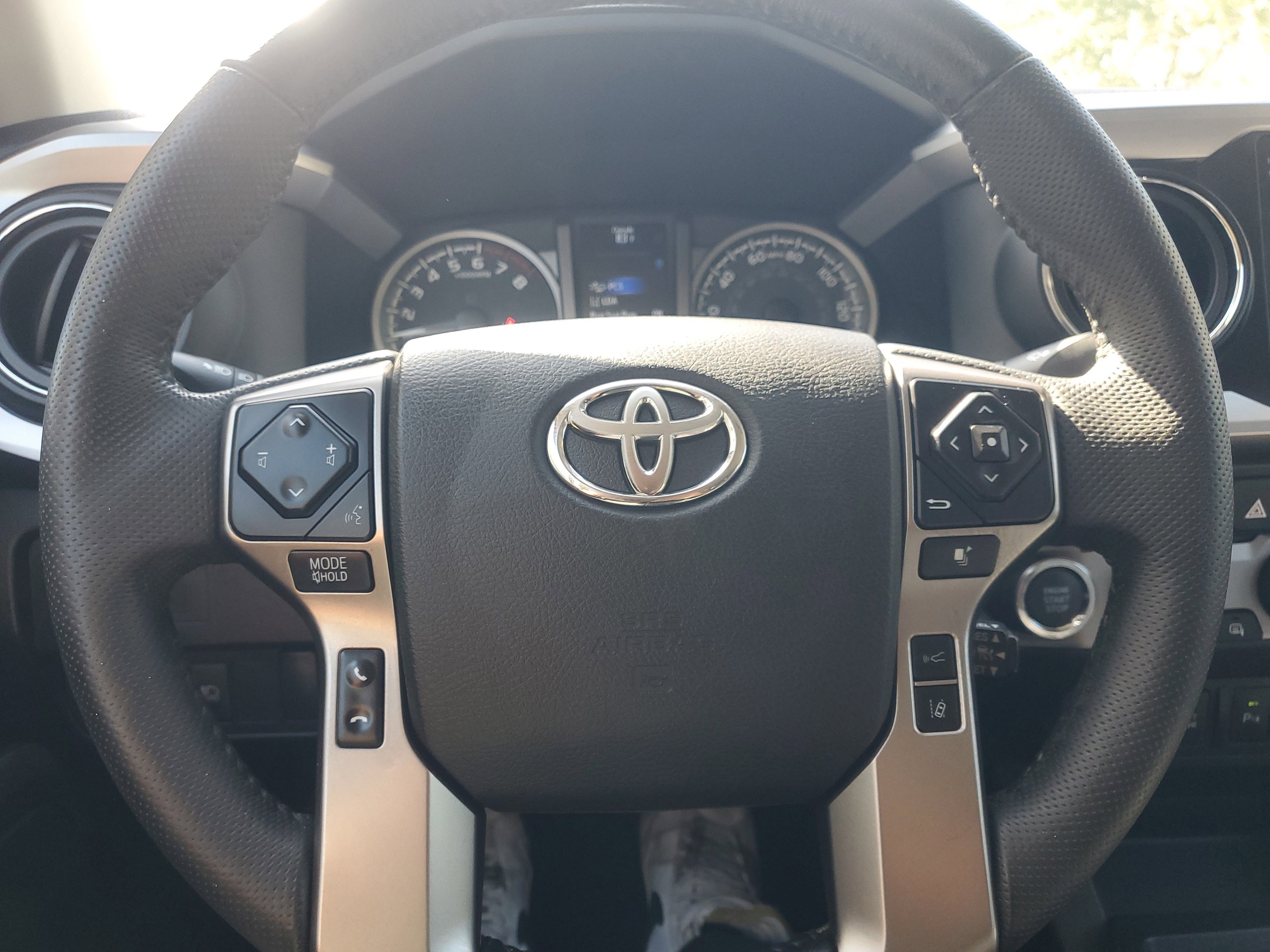 Used 2023 Toyota Tacoma SR5 AWD/4WD image 19
