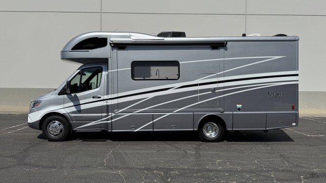 Used 2021 Mercedes-Benz Sprinter 3500 image 42