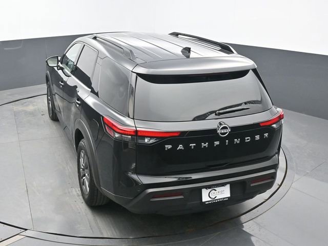 Used 2025 Nissan Pathfinder SV image 49