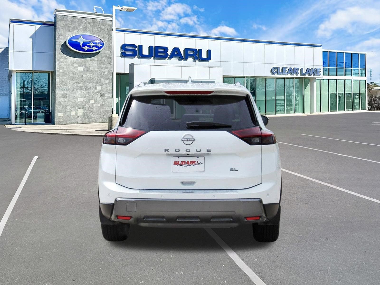 Used 2024 Nissan Rogue SL FWD image 5