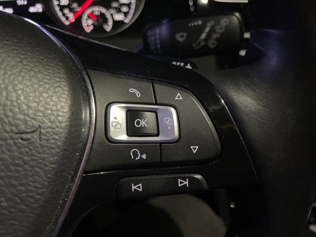 Used 2018 Volkswagen Golf SEL image 25