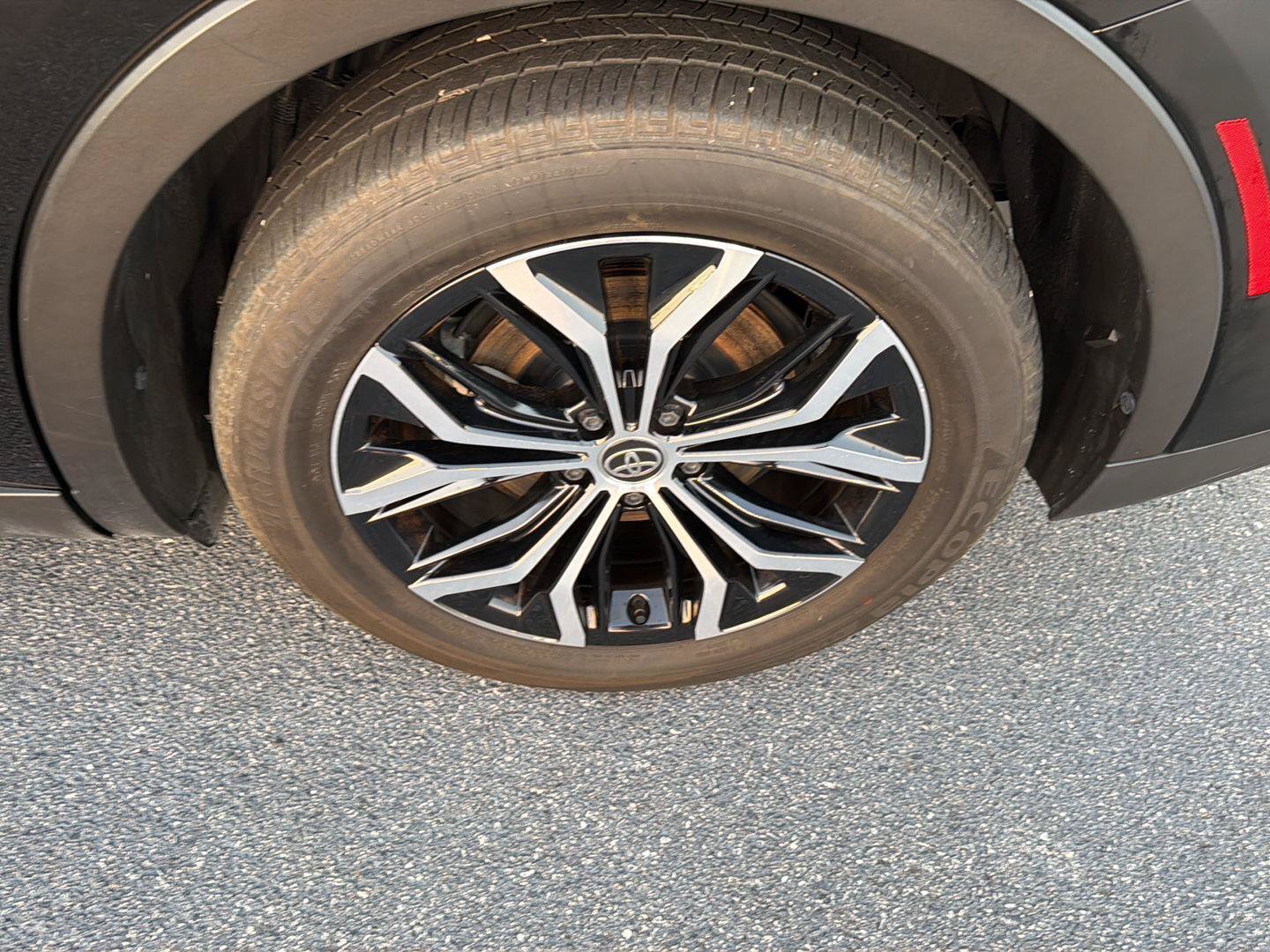 Certified 2025 Toyota Crown AWD/4WD image 37