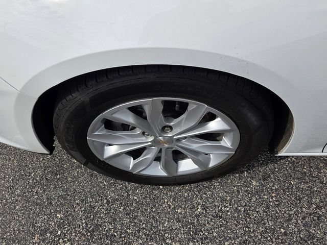 Used 2024 Chevrolet Malibu LT FWD image 18