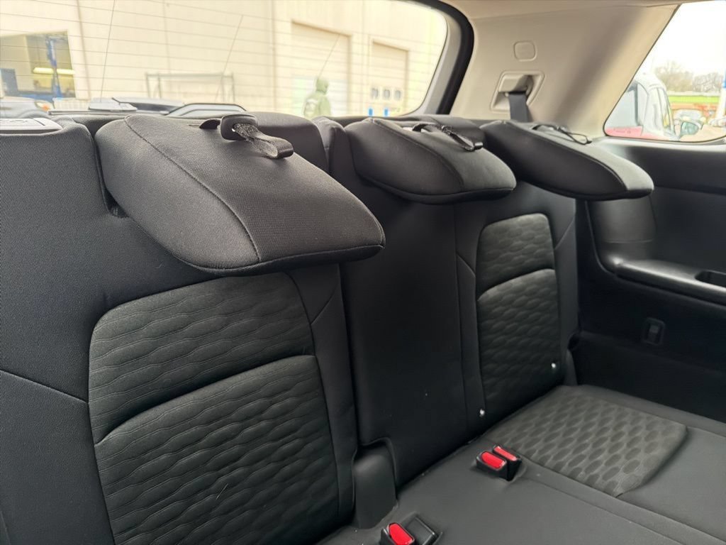 Used 2024 Nissan Pathfinder SV FWD image 13