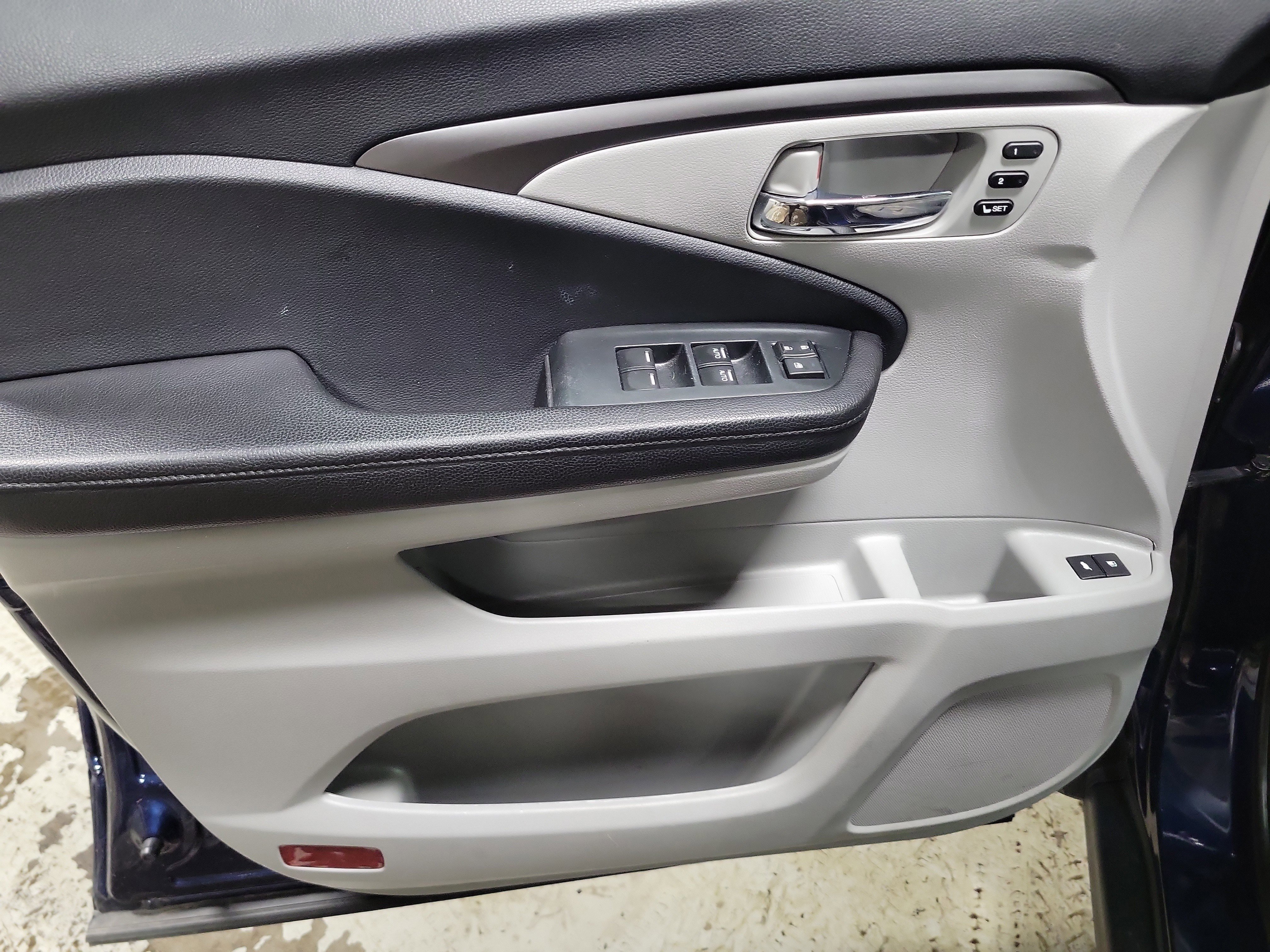 Used 2022 Honda Pilot EX-L image 22