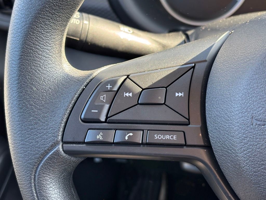 Used 2025 Nissan Kicks Play S image 21