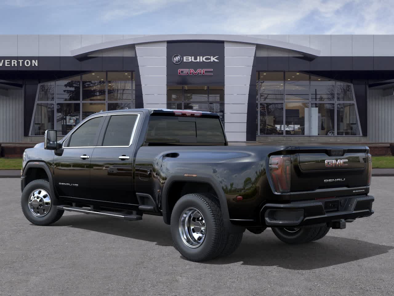 New 2026 GMC Sierra 3500 Denali w/ Denali Reserve Package AWD/4WD image 3