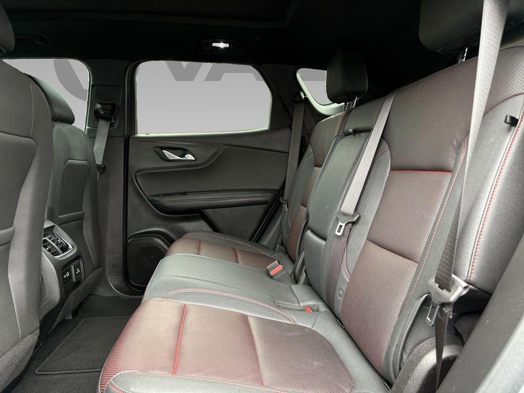 Used 2023 Chevrolet Blazer RS w/ Driver Confidence II Package image 5
