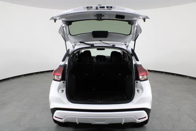 Certified 2024 Nissan Kicks SV image 17