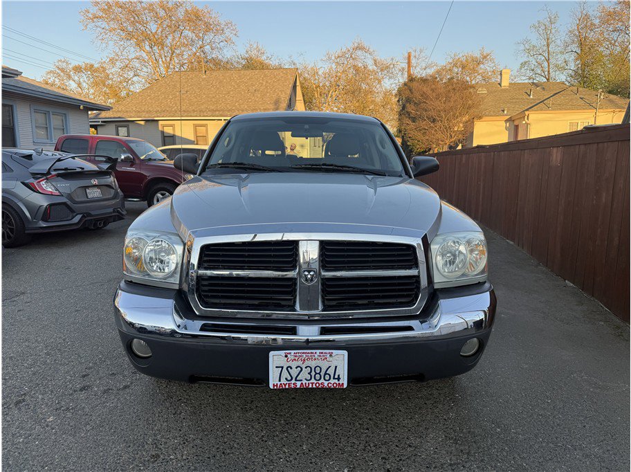 Used 2005 Dodge Dakota SLT AWD/4WD image 2