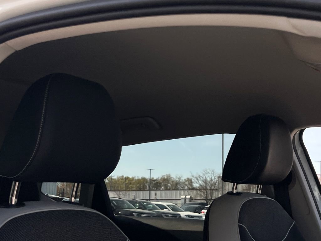 New 2026 Volkswagen Taos SE image 7