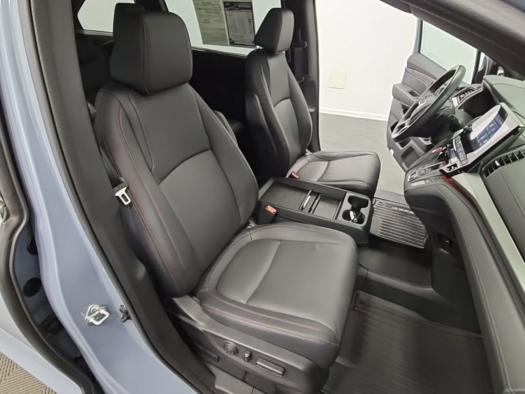 Used 2023 Honda Odyssey Sport image 37