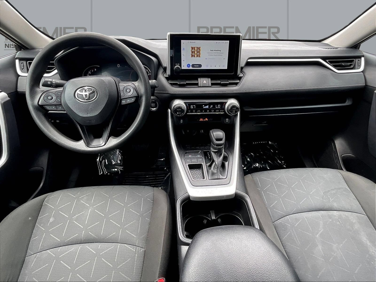 Used 2025 Toyota RAV4 XLE FWD image 9