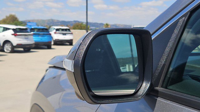 Used 2026 Chevrolet Traverse LT w/ Driver Confidence Package FWD image 20