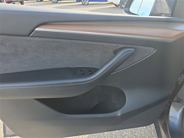 Used 2023 Tesla Model Y Long Range image 15