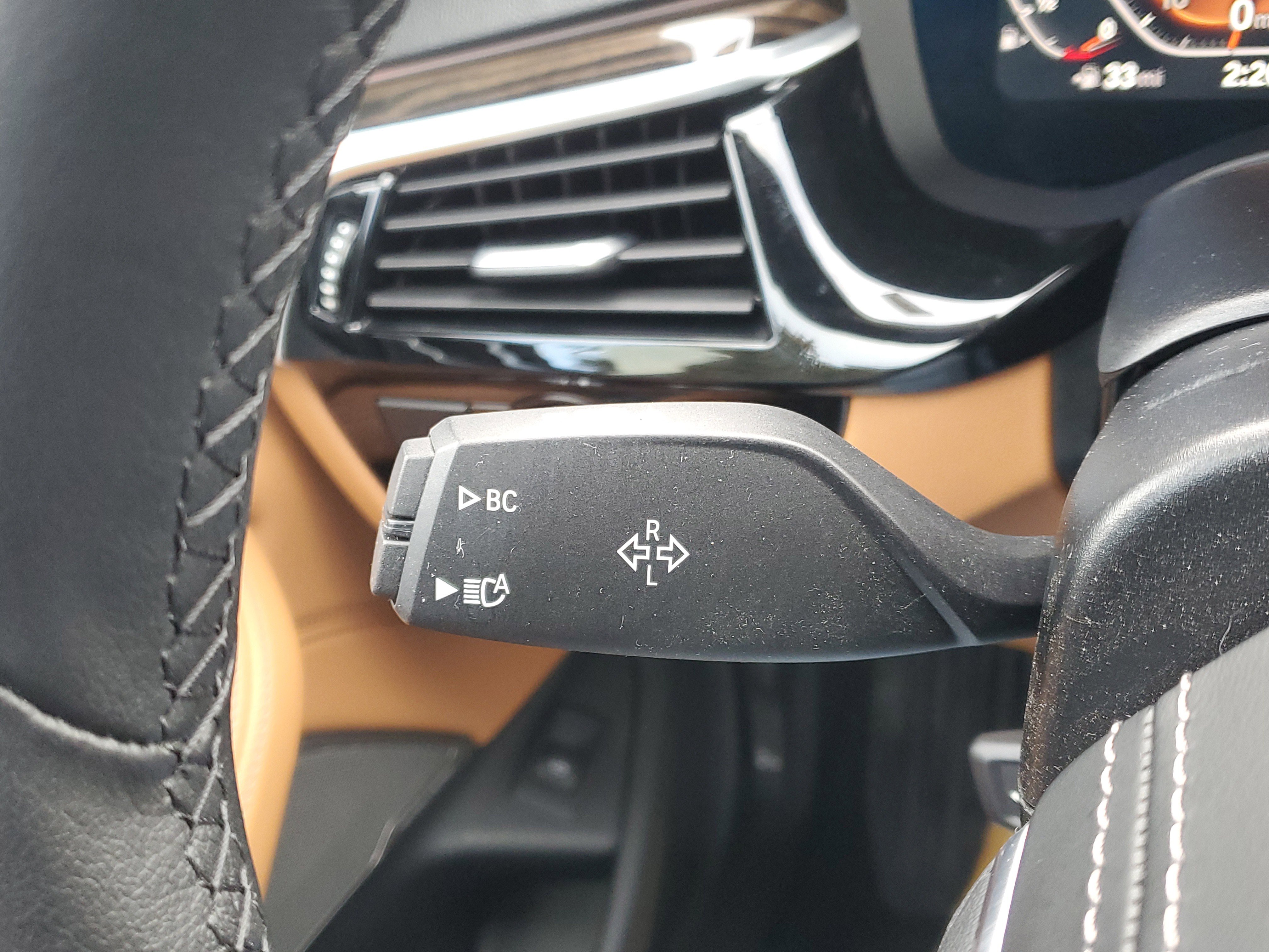 Used 2023 BMW 530i xDrive 530i xDrive w/ Premium Package image 14